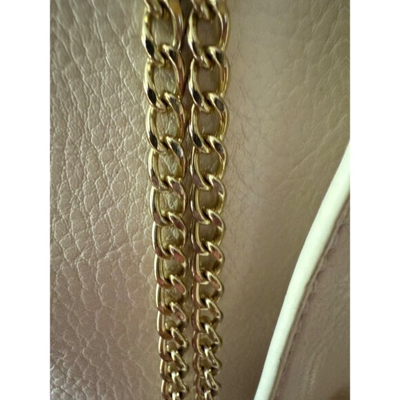 Cream Faux Leather Handbag With Gold Chain & Lock Detail Zipper Pocket Top Handl - Picture 4 of 13